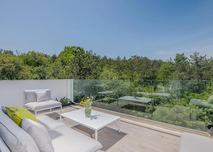 3 Bedroom Gorgeous In Prázdninový dům Klimno