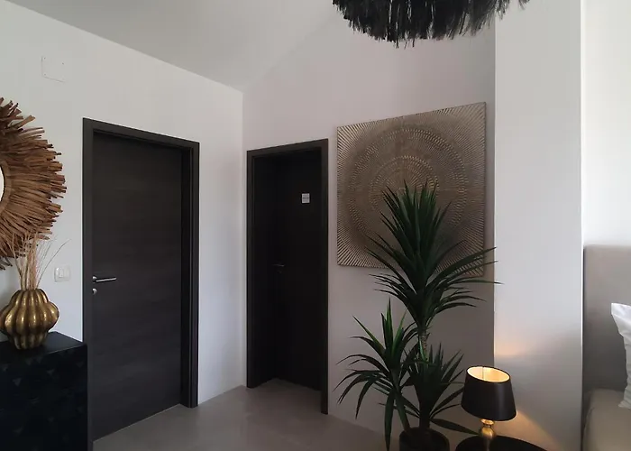 3 Bedroom Gorgeous In Prázdninový dům