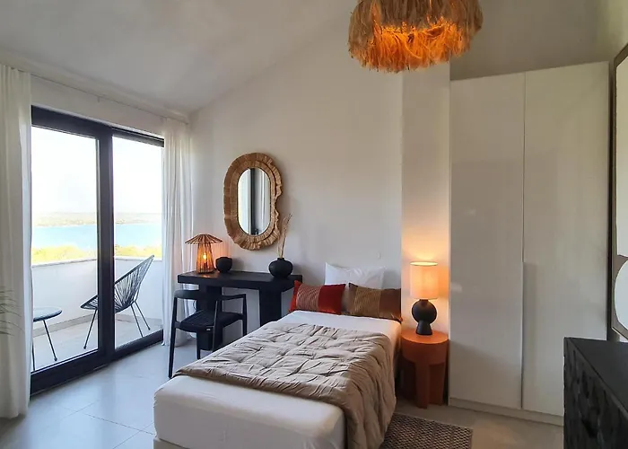 3 Bedroom Gorgeous In Prázdninový dům *