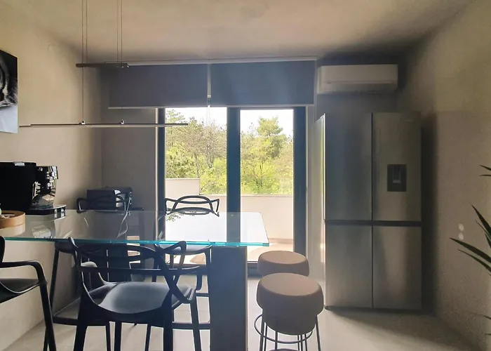 3 Bedroom Gorgeous In Prázdninový dům