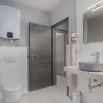 Stunning In With Wifi بيت للعطل *