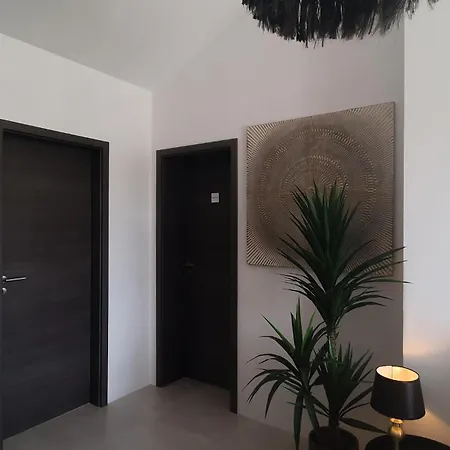 Awesome In With Kitchen Holiday home