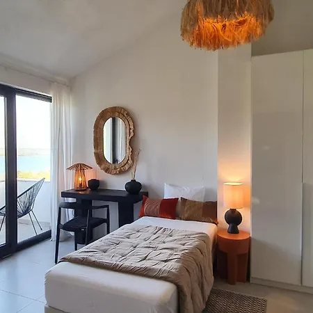 Awesome In With Kitchen Holiday home *