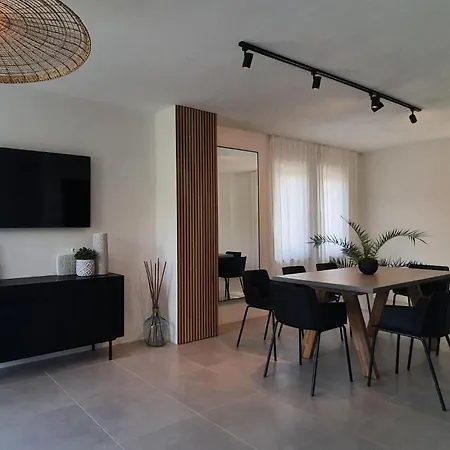Holiday home Awesome In With Kitchen Klimno