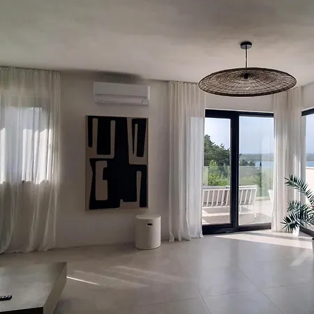 3 Bedroom Gorgeous In * Klimno