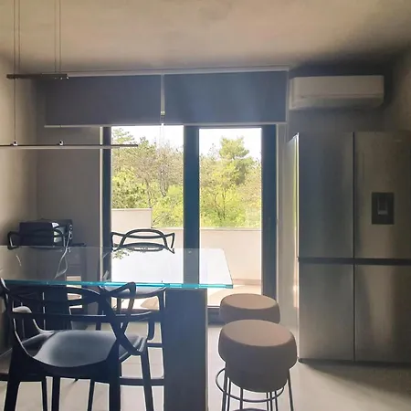 Awesome In With Kitchen Holiday home