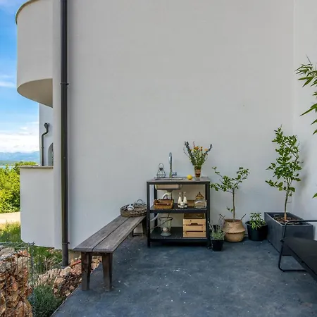 3 Bedroom Gorgeous In * Klimno