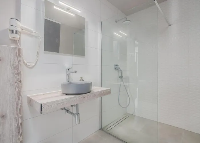 3 Bedroom Gorgeous In Prázdninový dům