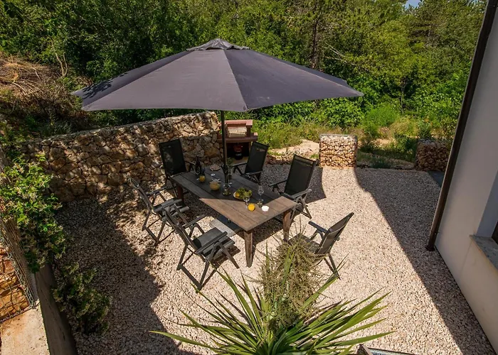 3 Bedroom Gorgeous In Prázdninový dům *